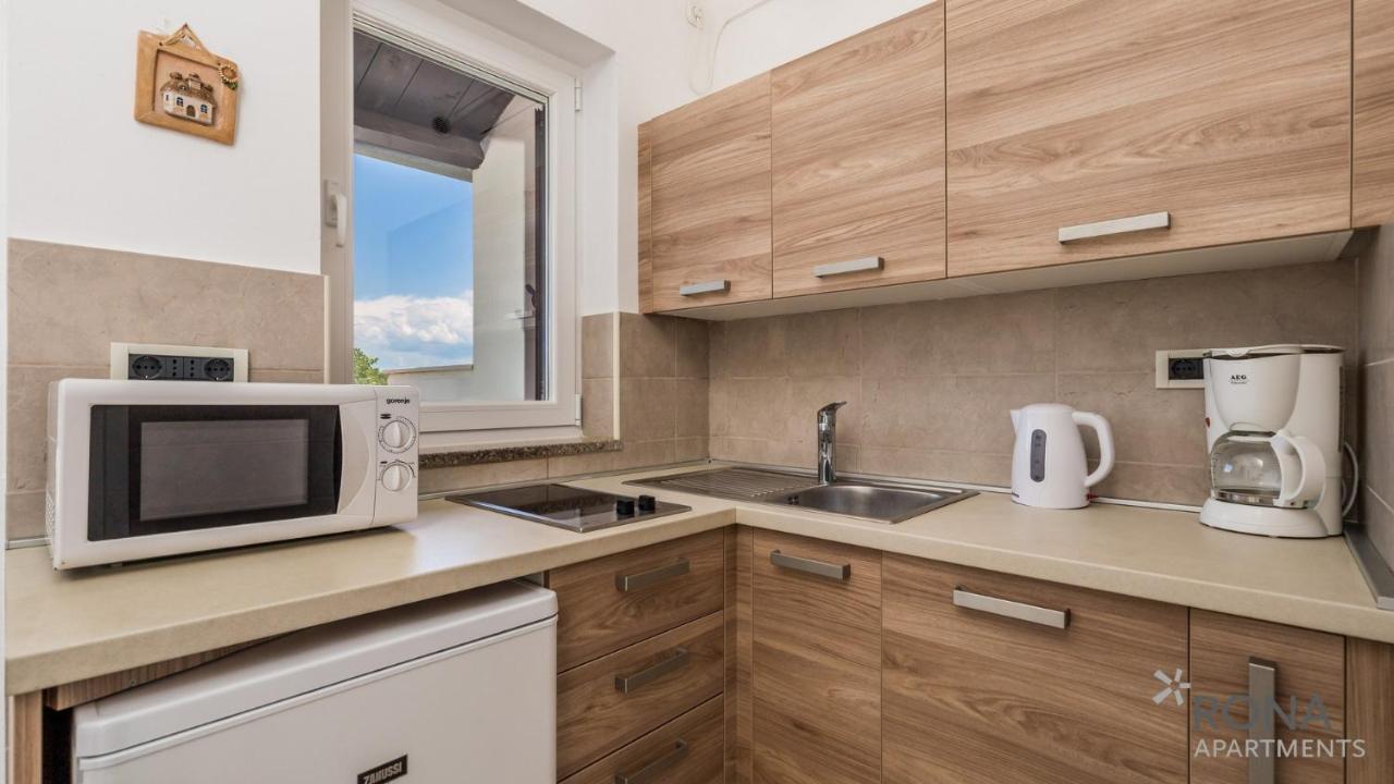 Rona Apartment Zdravko 巴尔巴里加 外观 照片