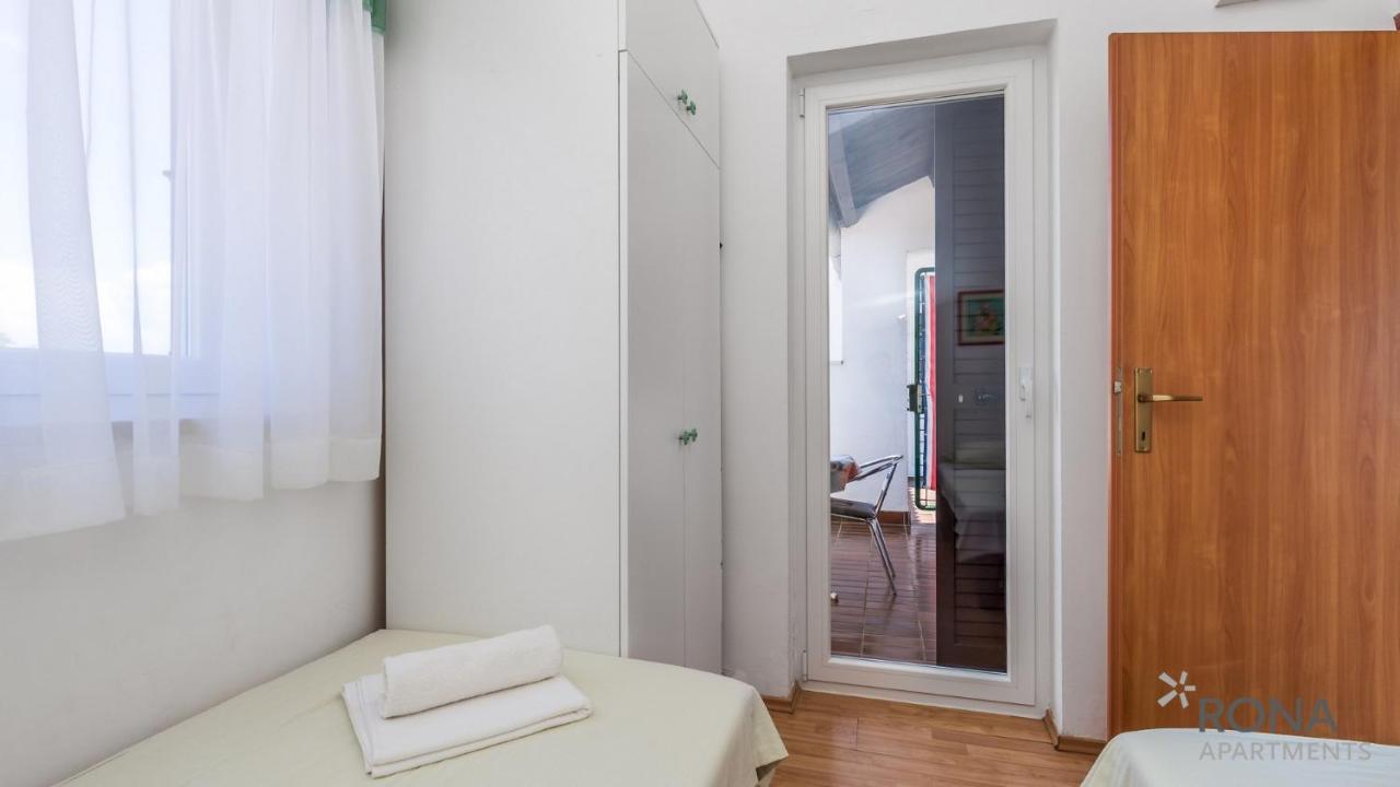 Rona Apartment Zdravko 巴尔巴里加 外观 照片